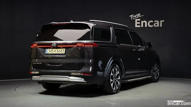 Main__Slider__Photo:Canival Kia 2021.6-1