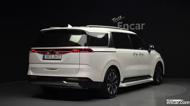 Main__Slider__Photo:Canival Kia 2022.1-1