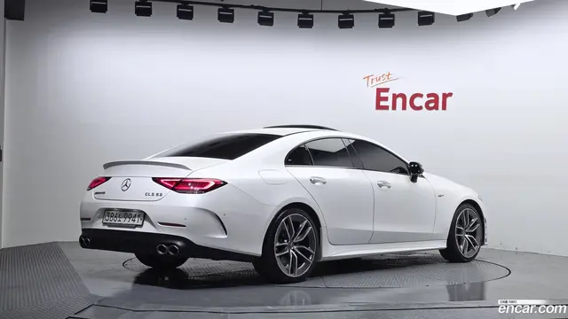 Main__Slider__Photo:CLS-Class Mercedes-Benz 2019.8-1