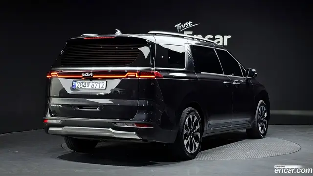 Main__Slider__Photo:Canival Kia 2022.4-1