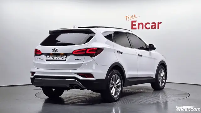 Main__Slider__Photo:Santafe Hyundai 2015.6-1