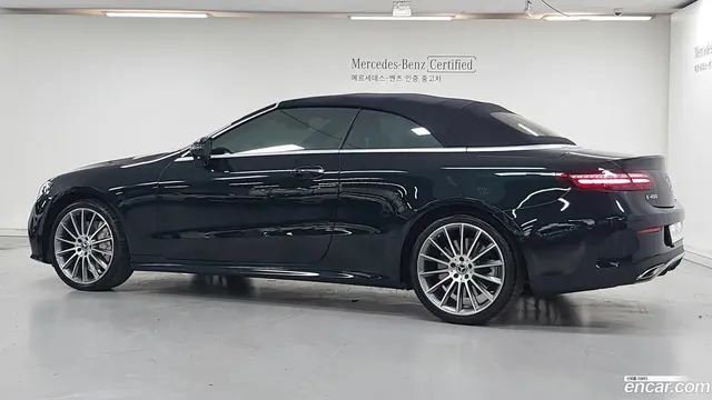 Main__Slider__Photo:E-Class Mercedes-Benz 2022.2-1