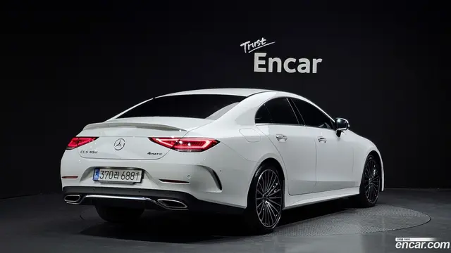 Main__Slider__Photo:CLS-Class Mercedes-Benz 2022.9-1