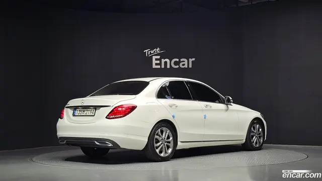 Main__Slider__Photo:C-Class Mercedes-Benz 2015.7-1