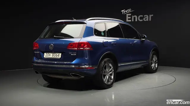 Main__Slider__Photo:Touareg Volkswagen 2015.4-1