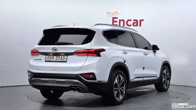Main__Slider__Photo:Santafe Hyundai 2019.5-1