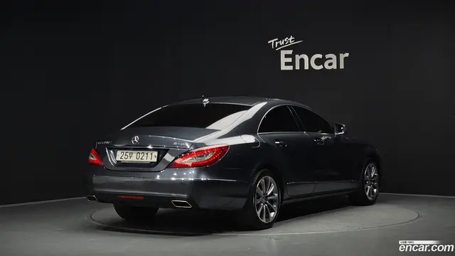 Main__Slider__Photo:CLS-Class Mercedes-Benz 2015.10-1