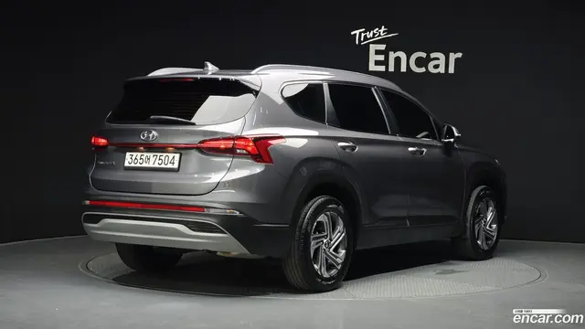 Main__Slider__Photo:Santafe Hyundai 2022.8-1