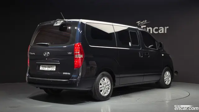Main__Slider__Photo:Starex Hyundai 2019.2-1