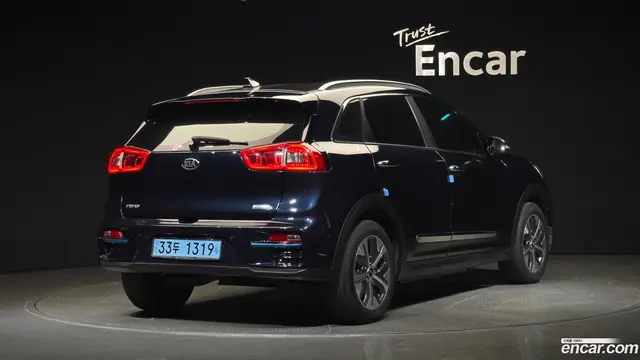 Main__Slider__Photo:Niro Kia 2019.3-1