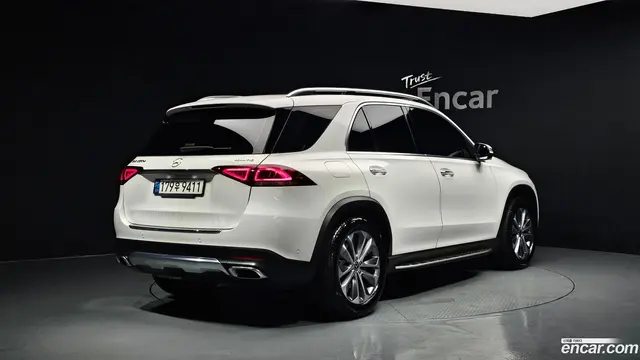 Main__Slider__Photo:GLE-Class Mercedes-Benz 2022.2-1