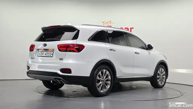 Main__Slider__Photo:Sorento Kia 2017.11-1