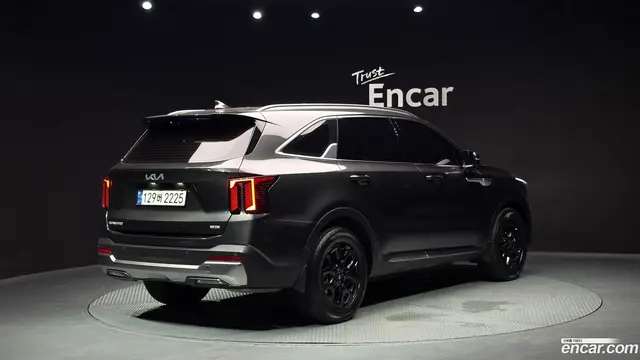 Main__Slider__Photo:Sorento Kia 2023.9-1