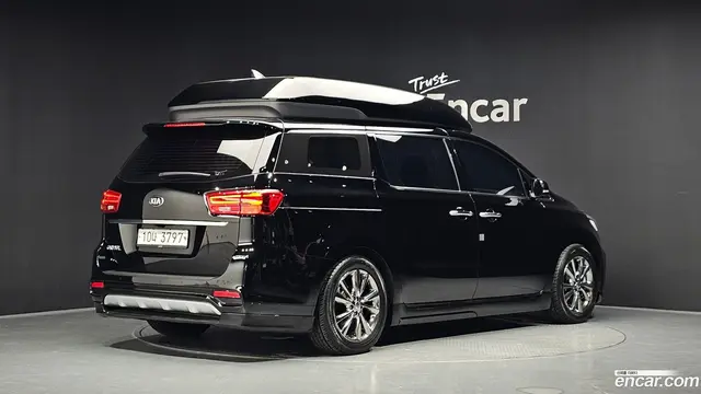 Main__Slider__Photo:Canival Kia 2018.5-1