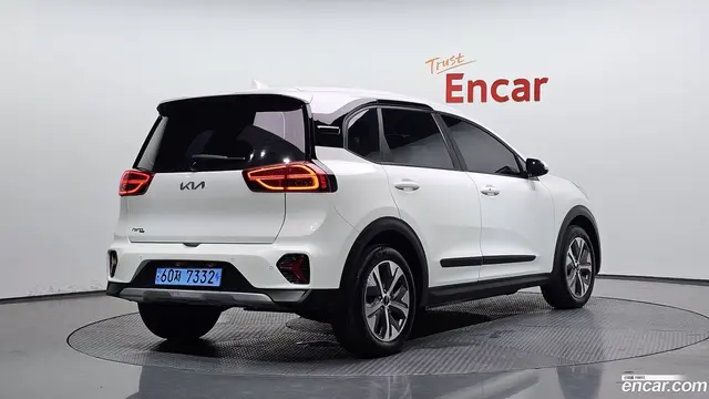 Main__Slider__Photo:Niro Kia 2022.7-1