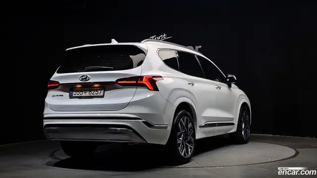 Main__Slider__Photo:Santafe Hyundai 2020.10-1