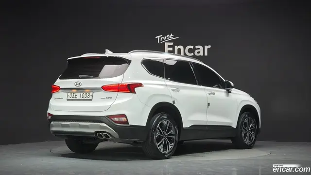 Main__Slider__Photo:Santafe Hyundai 2018.2-1