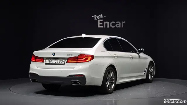 Main__Slider__Photo:5-Series BMW 2017.11-1
