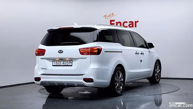 Main__Slider__Photo:Canival Kia 2019.11-1