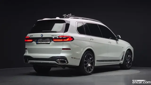Main__Slider__Photo:X7 BMW 2023.2-1