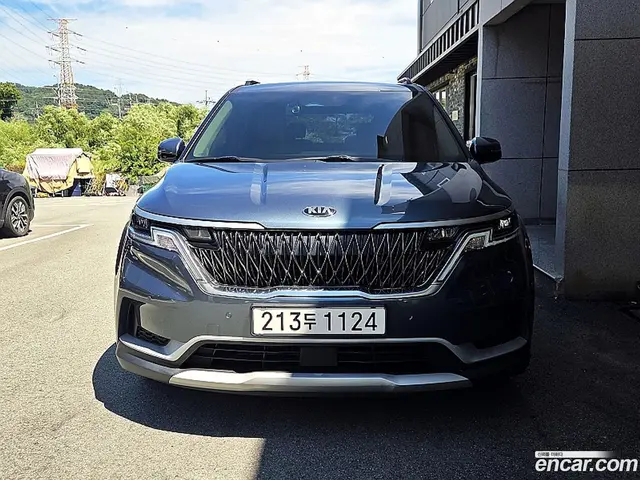 Main__Slider__Photo:Canival Kia 2021.5-1