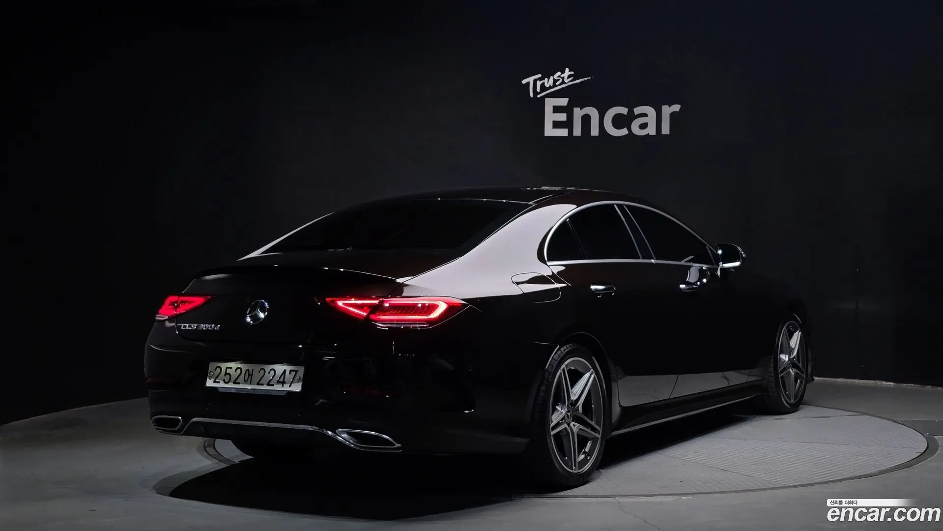 Main__Slider__Photo:CLS-Class Mercedes-Benz 2019.11-1