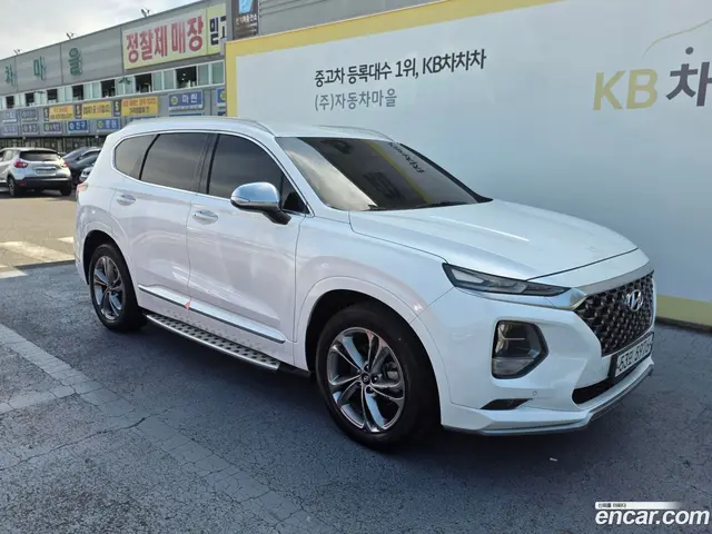 Main__Slider__Photo:Santafe Hyundai 2019.5-1