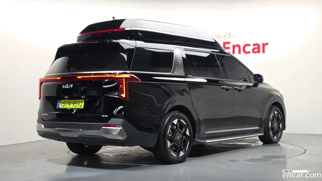 Main__Slider__Photo:Canival Kia 2024.7-1