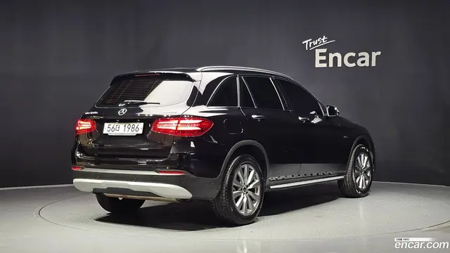 Main__Slider__Photo:GLC-Class Mercedes-Benz 2018.10-1