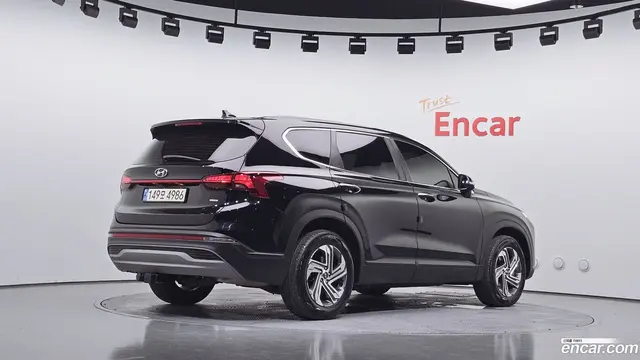 Main__Slider__Photo:Santafe Hyundai 2021.4-1