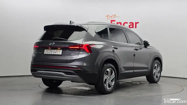 Main__Slider__Photo:Santafe Hyundai 2023.0-1