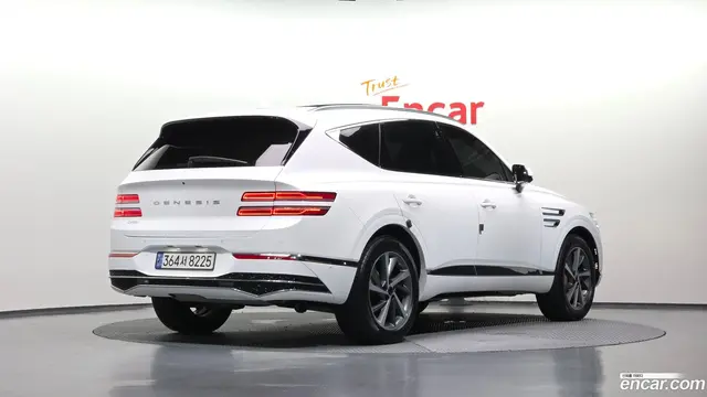 Main__Slider__Photo:GV80 Genesis 2023.11-1
