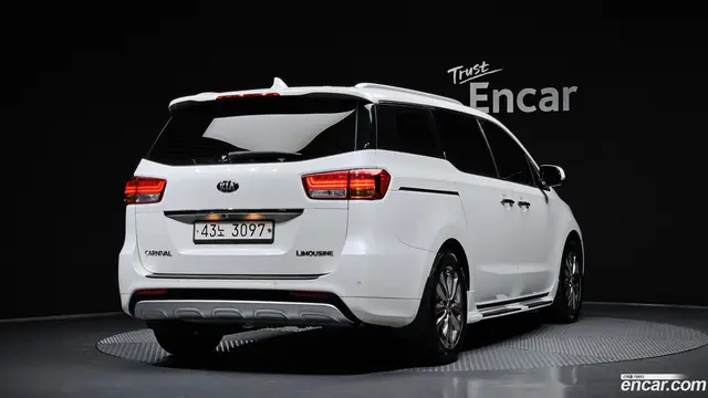 Main__Slider__Photo:Canival Kia 2017.9-1