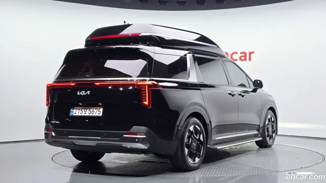 Main__Slider__Photo:Canival Kia 2024.6-1