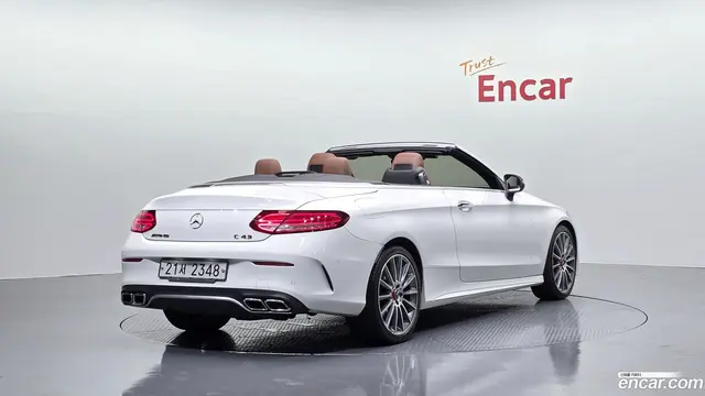 Main__Slider__Photo:C-Class Mercedes-Benz 2017.5-1