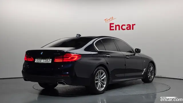 Main__Slider__Photo:5-Series BMW 2018.2-1