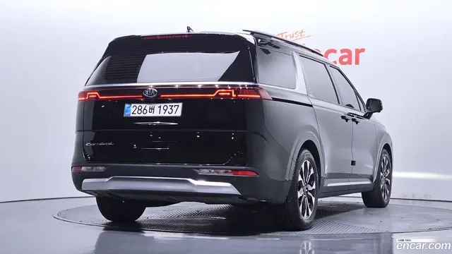 Main__Slider__Photo:Canival Kia 2021.5-1