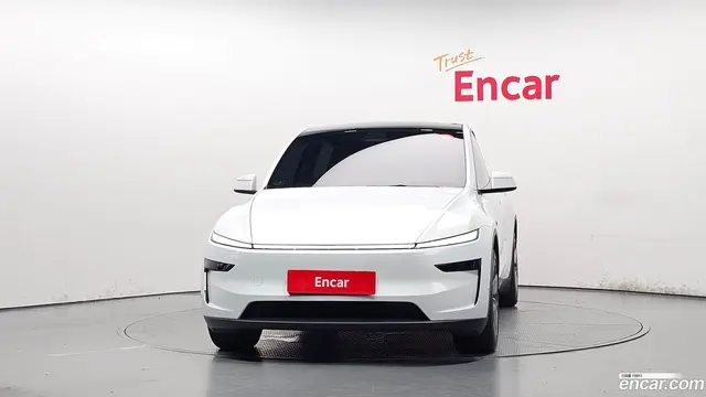 Main__Slider__Photo:Model Y Tesla 2025.8-1
