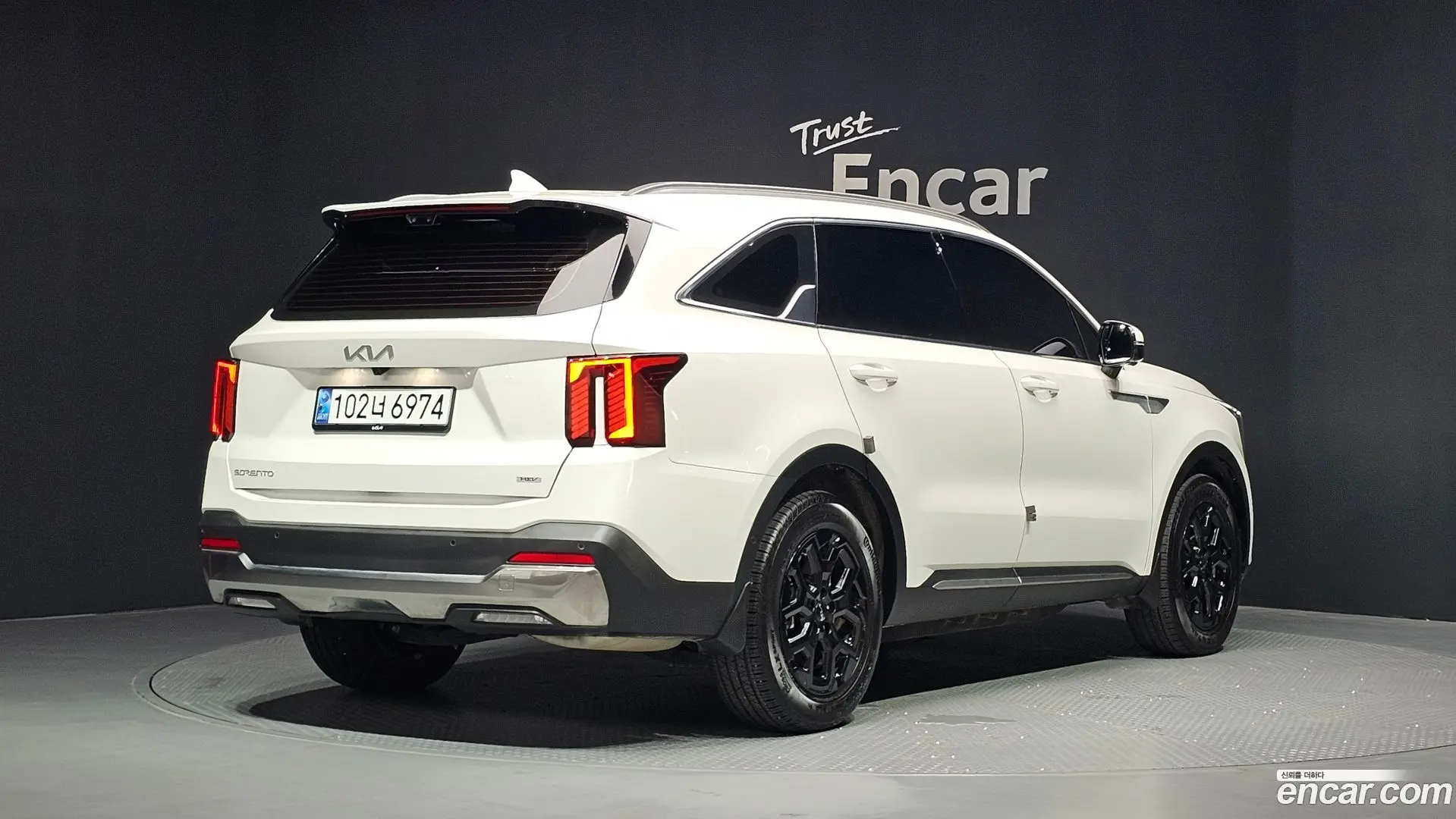 Main__Slider__Photo:Sorento Kia 2024.10-1