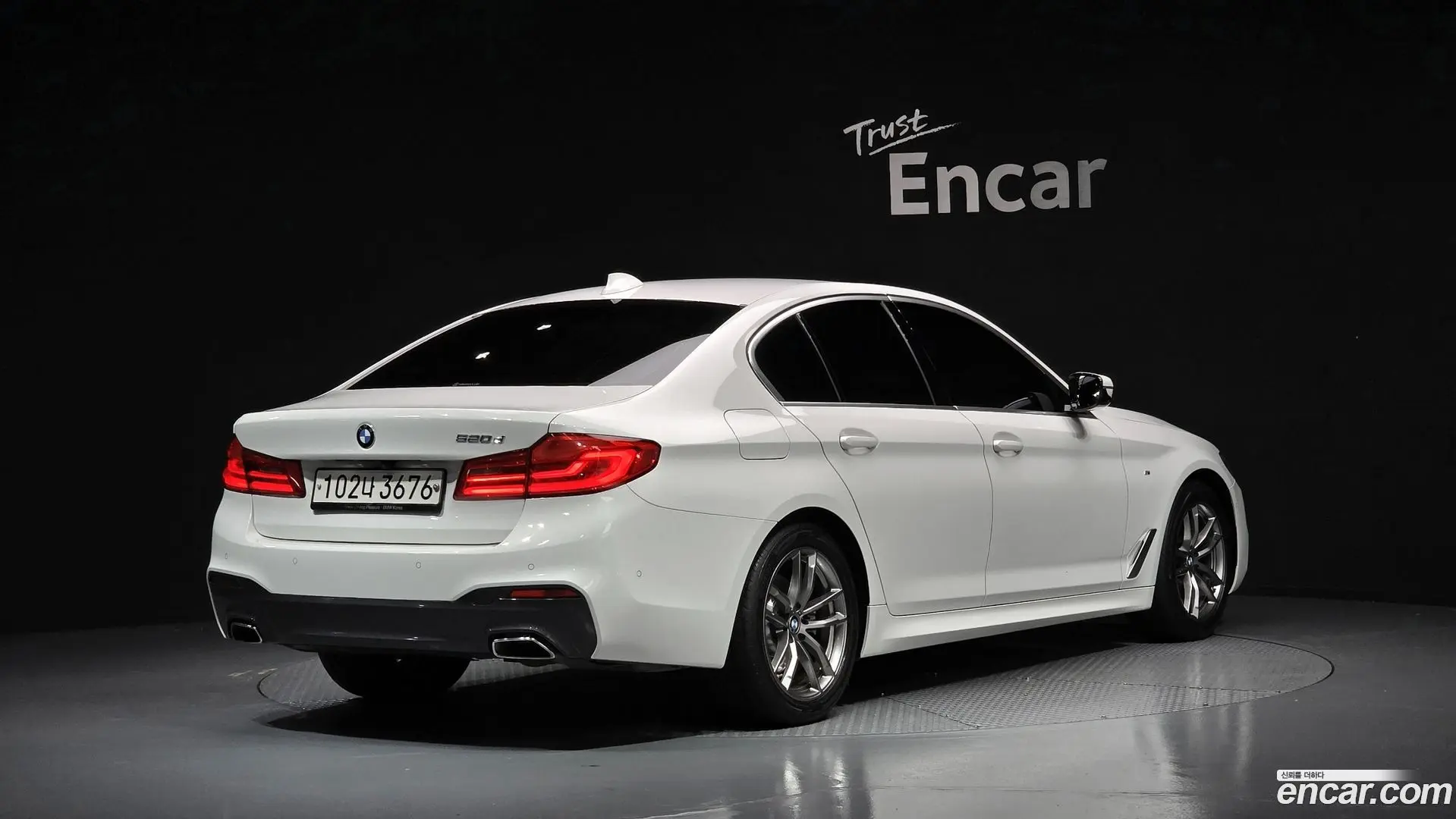 Main__Slider__Photo:5-Series BMW 2019.11-1