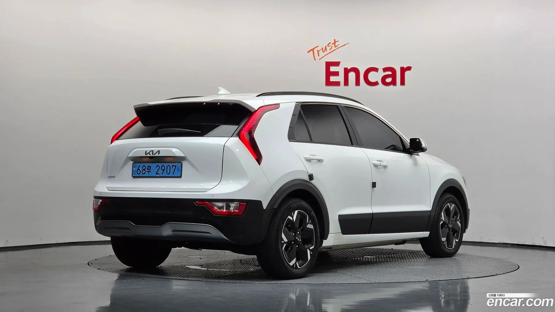 Main__Slider__Photo:Niro Kia 2023.3-1