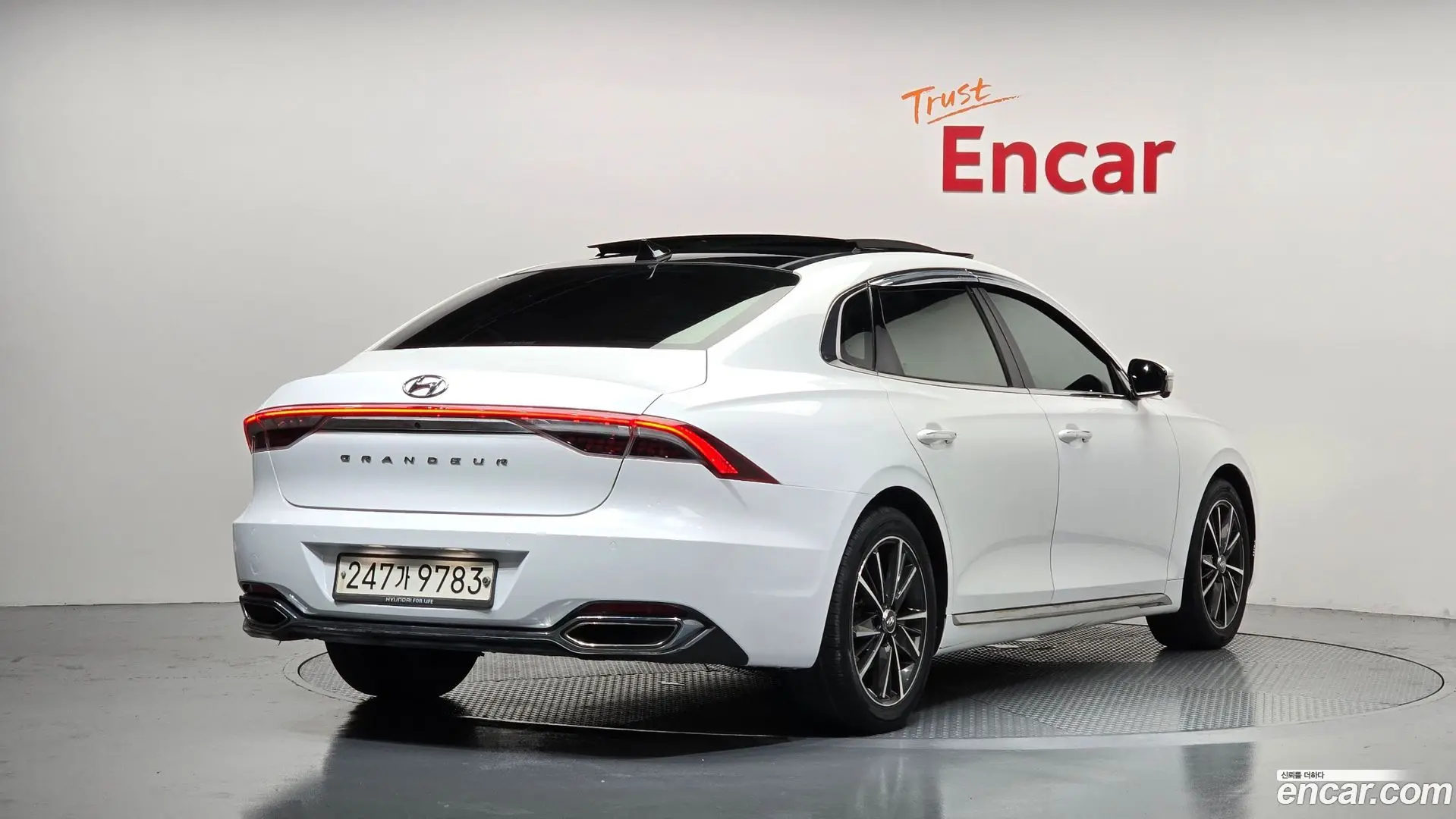 Main__Slider__Photo:Grandeur Hyundai 2020.0-1