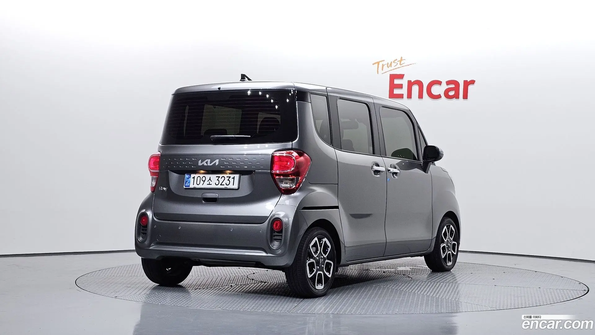 Main__Slider__Photo:RAY Kia 2022.6-1