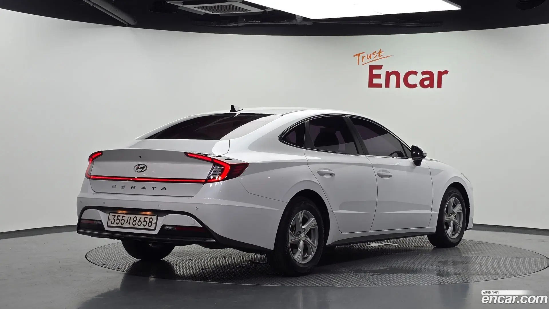 Main__Slider__Photo:Sonata Hyundai 2020.3-1