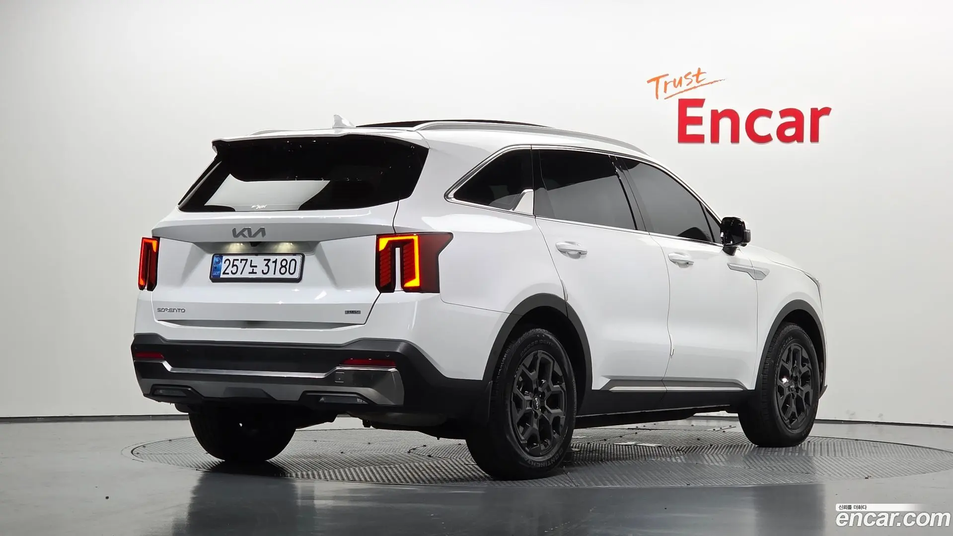 Main__Slider__Photo:Sorento Kia 2024.4-1