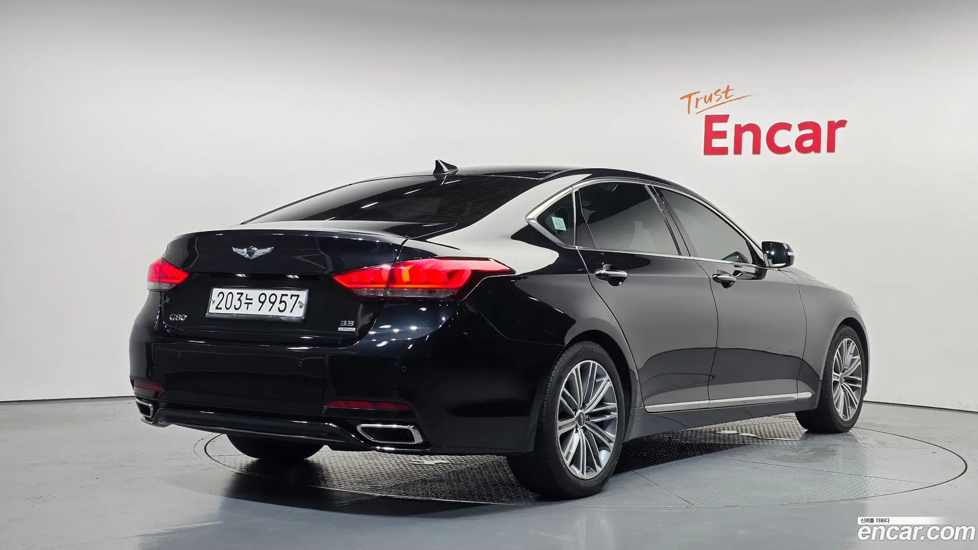 Main__Slider__Photo:G80 Genesis 2019.9-1