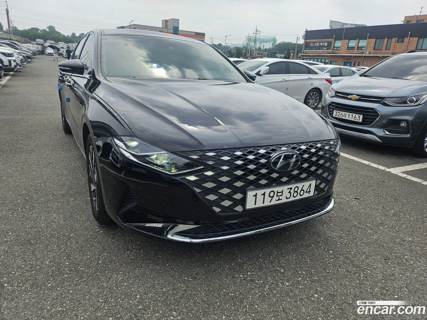 Main__Slider__Photo:Grandeur Hyundai 2022.6-1