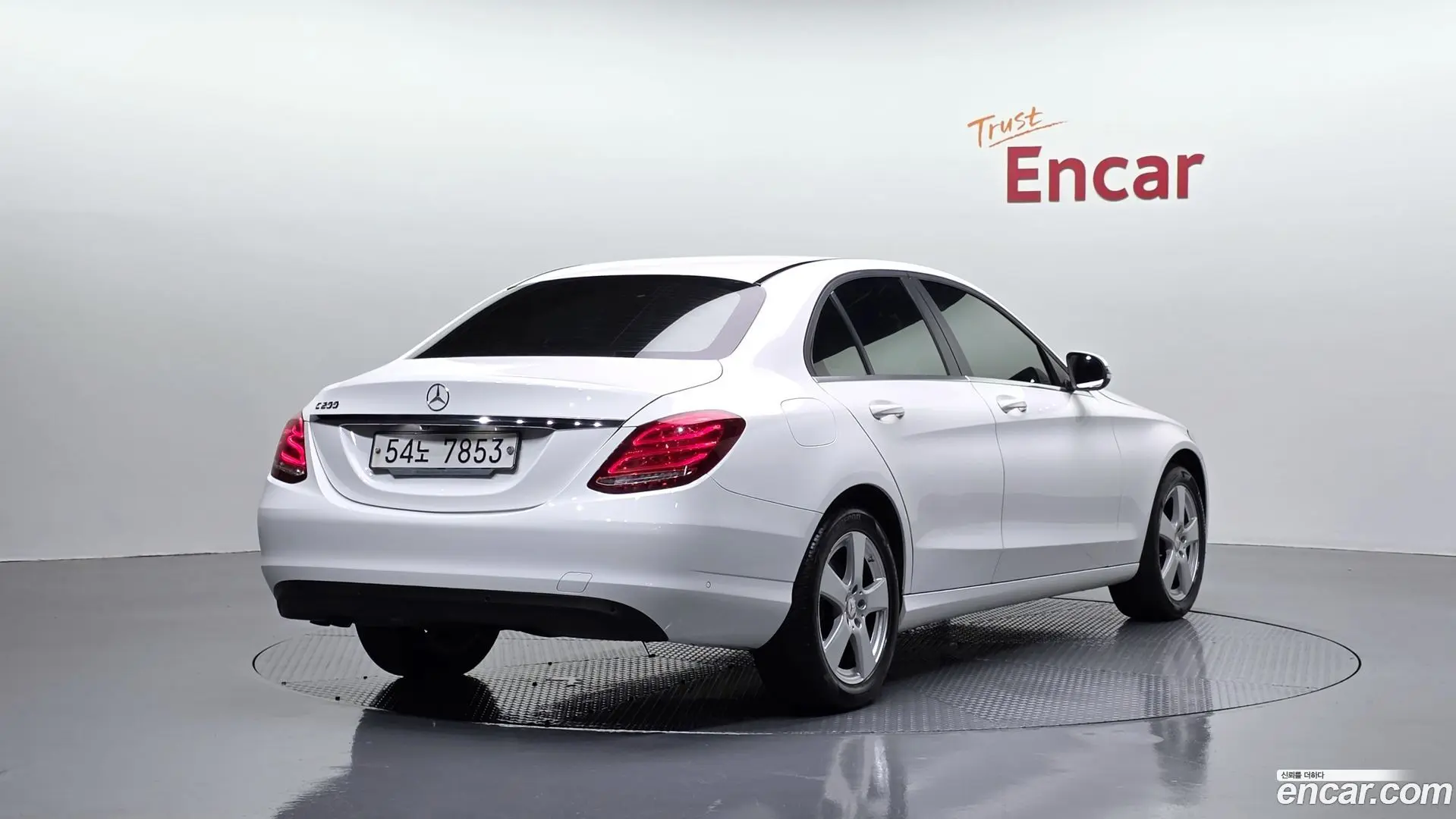 Main__Slider__Photo:C-Class Mercedes-Benz 2015.7-1