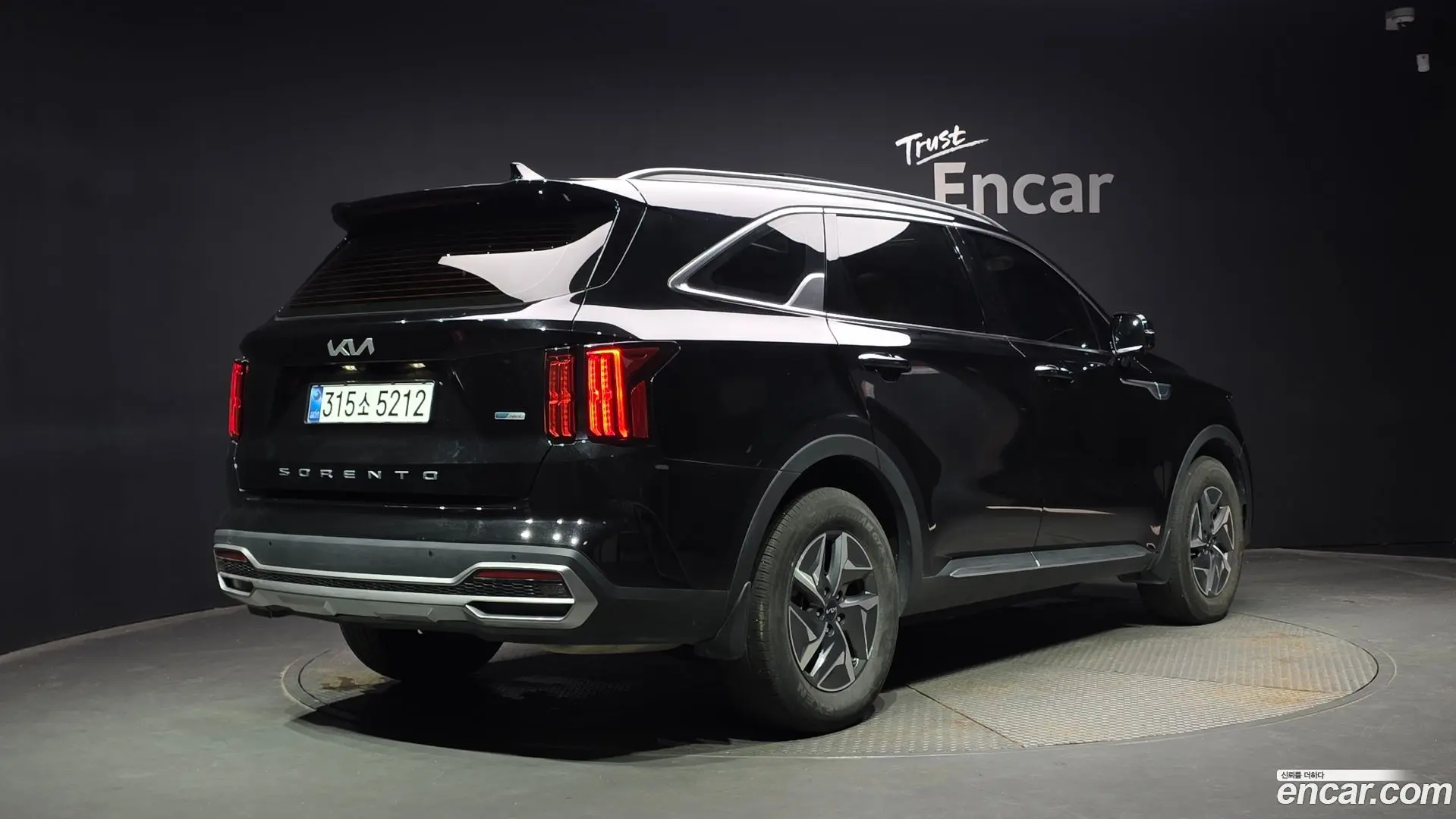 Main__Slider__Photo:Sorento Kia 2022.7-1
