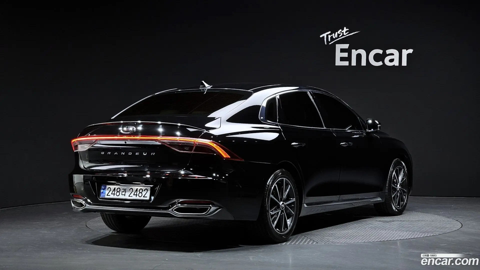 Main__Slider__Photo:Grandeur Hyundai 2021.6-1